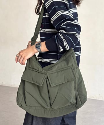 CPCM(シーピーシーエム) パデットショルダーバッグ