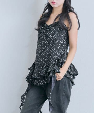 NICE CLAUP / OLIVE des OLIVE OUTLET(ナイスクラップ  / オリーブ デ オリーブ アウトレット) 【OLIVE des OLIVE】フリルチュニックキャミ