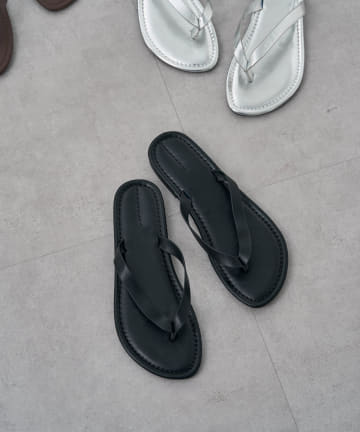 OUTLET(アウトレット) 【SHENERY】トングフラットサンダル