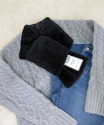 FREDY & GLOSTER(フレディ アンド グロスター) TAION CITYリバーダウンマフラー