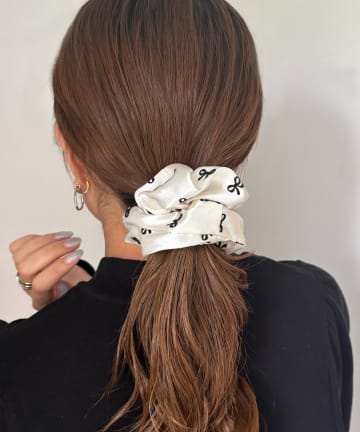 Lattice(ラティス) サテンリボンフロッキーシュシュ