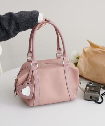 DISCOAT(ディスコート) 【SS先行予約】ミラーチャーム付ソフトミニボストンバッグ《詳細動画あり》