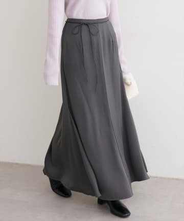 natural couture(ナチュラルクチュール) リボンベルト付きサテンスカート