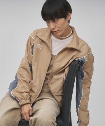 Whim Gazette(ウィム ガゼット) 【umbro×Whim Gazette】 スタンドカラーブルゾン