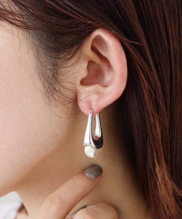 COLLAGE GALLARDAGALANTE(コラージュ ガリャルダガランテ) 【PAPILLONNER/パピヨネ】クリアラウンドピアス