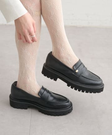 mystic(ミスティック) チャーム付きボリュームローファー