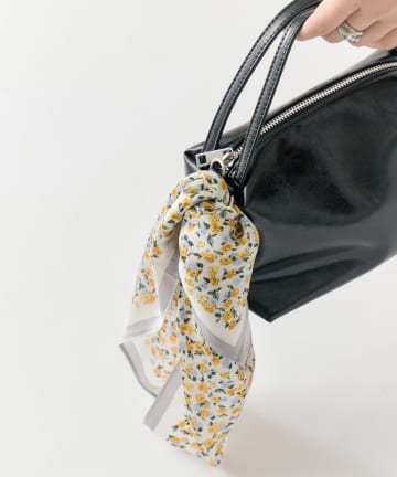 mystic(ミスティック) 小花柄スカーフ