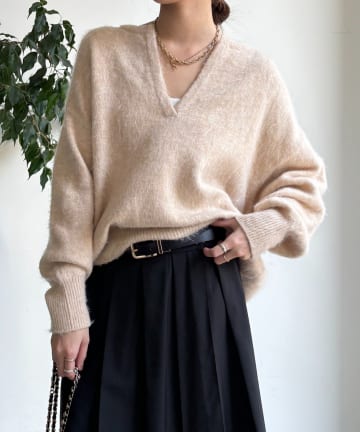 DOUDOU(ドゥドゥ) 深Vスリットニット