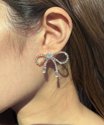 Lattice(ラティス) 【オケージョン】ストーンリボンピアス