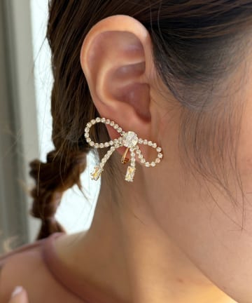 Lattice(ラティス) 【オケージョン】ストーンリボンイヤリング