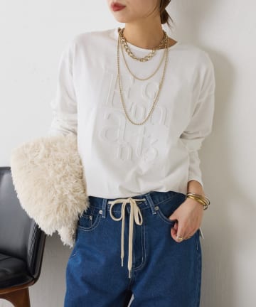 Jena　espace merveilleux(ジェナ　エスパスメルヴェイユ) エンボスロゴカットソー