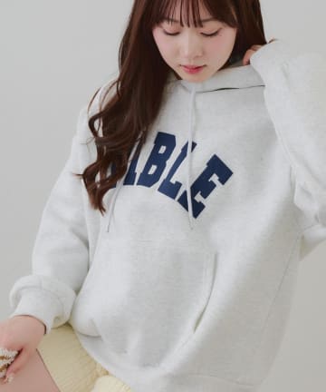 NICE CLAUP / OLIVE des OLIVE OUTLET(ナイスクラップ  / オリーブ デ オリーブ アウトレット) 【RMAF】ロゴフードパーカー