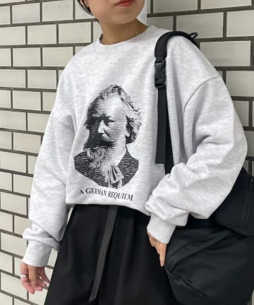 COLONY 2139(コロニー トゥーワンスリーナイン) GERMAN REQUIEMスウェットクルーネック