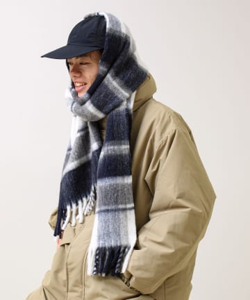 FREDY & GLOSTER(フレディ アンド グロスター) ウール混ブークレ 大判チェックマフラー