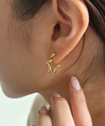 Lattice(ラティス) うねうねフープピアス