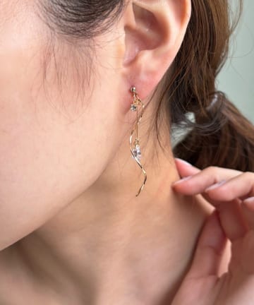Lattice(ラティス) 華奢ロングピアス