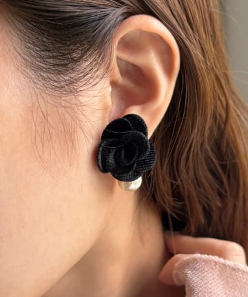 Lattice(ラティス) ベロアバラピアス