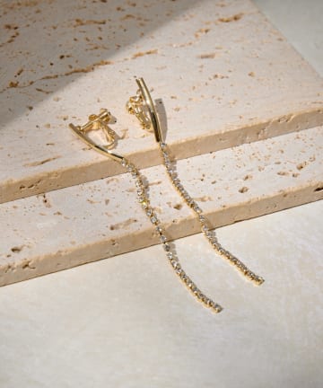 Lattice(ラティス) ラインストーンイヤリング