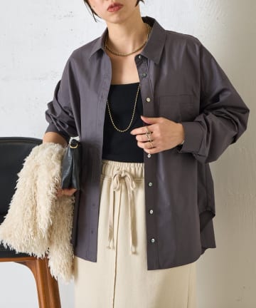 Jena　espace merveilleux(ジェナ　エスパスメルヴェイユ) バックタックオーバーシャツ