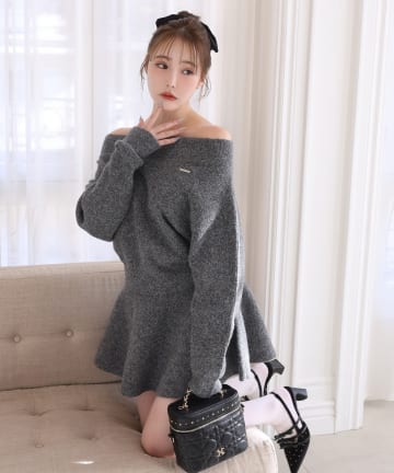 one after another NICE CLAUP(ワンアフターアナザー ナイスクラップ) オフショルニットセットアップ