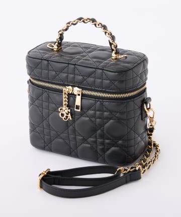 one after another NICE CLAUP(ワンアフターアナザー ナイスクラップ) WEB限定/チャーム付きキルティングバニティバッグ