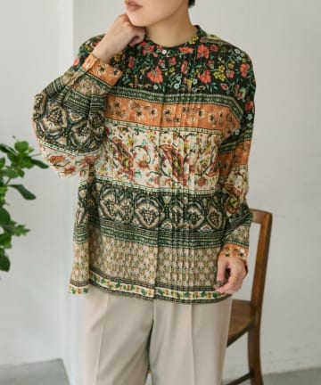 ear PAPILLONNER(イア パピヨネ) 《華やか/春ブラウス》花柄ピンタックブラウス【SUM1 STYLE(スミスタイル)】