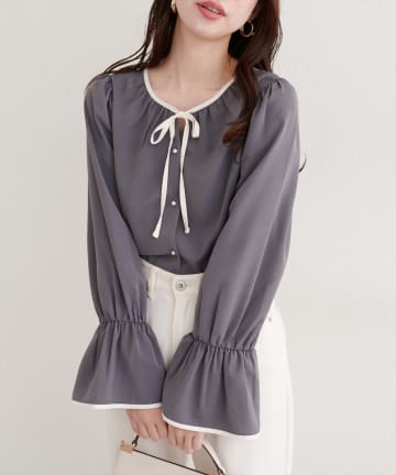 natural couture(ナチュラルクチュール) フロントリボン配色ブラウス