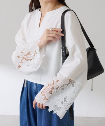 COLLAGE GALLARDAGALANTE(コラージュ ガリャルダガランテ) 【１枚で着映え】刺繍レースブラウス