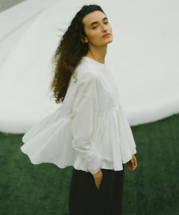 GALLARDAGALANTE(ガリャルダガランテ) 【1/1(木)12:00～予約開始】【Dhritië】タックブラウス