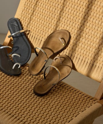 Whim Gazette(ウィム ガゼット) ＜WEB限定サイズあり＞【NICOLAS LAINAS】別注トングフラットサンダル