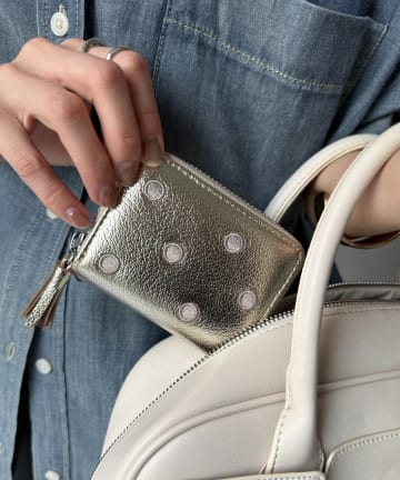 DOUDOU(ドゥドゥ) 【WEB限定】ドット刺繍ジャバラチャームウォレットショルダー