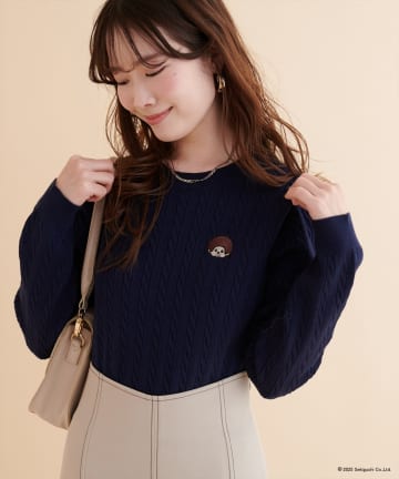 natural couture(ナチュラルクチュール) 【モンチッチ×natural couture】ケーブル刺繍ニット