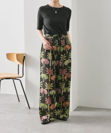 ear PAPILLONNER(イア パピヨネ) sampo×ear ヤシ柄パンツ 《サッカー生地/通気性◎/ボタニカル柄/ウエスト総ゴム》