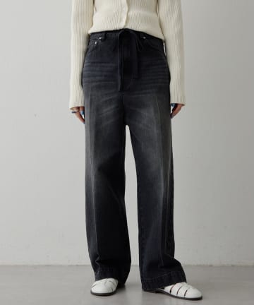 Whim Gazette(ウィム ガゼット) センタープレスブラックデニムパンツ