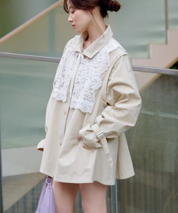 Kastane(カスタネ) 【12.25(木)0:00発売/WEB先行】レース付きフレアトレンチコート