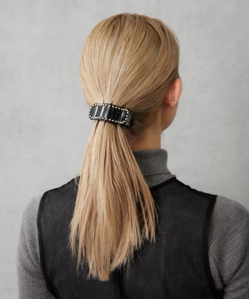 BIRTHDAY BAR(バースデイバー) スタッズ付き横バンス