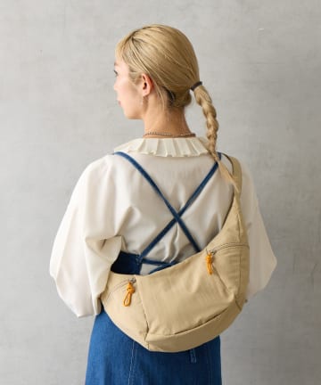 BIRTHDAY BAR(バースデイバー) ナイロンショルダーZIPボディバッグ