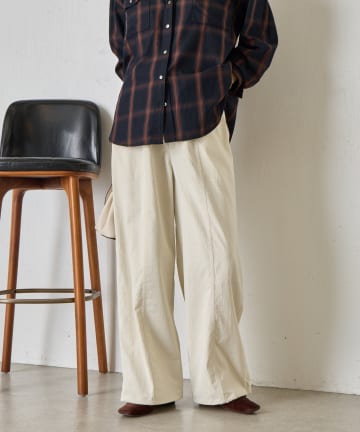 Jena　espace merveilleux(ジェナ　エスパスメルヴェイユ) センターラインパンツ