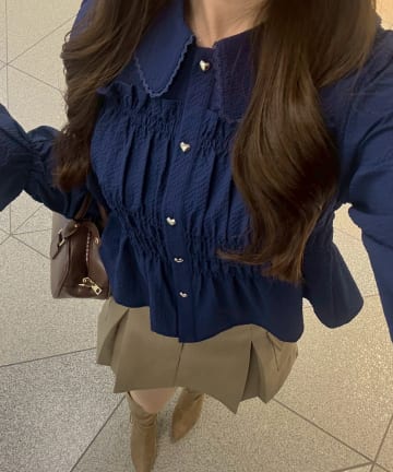 Remind me and forever(リマインドミーアンドフォーエバー) シャーリングペプラムブラウス