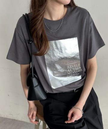 DISCOAT(ディスコート) 【SS先行予約】箔プリントTシャツ