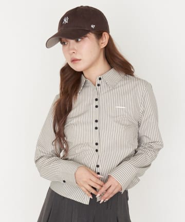 RAY CASSIN(レイカズン) 胸刺繍コンパクトシャツ