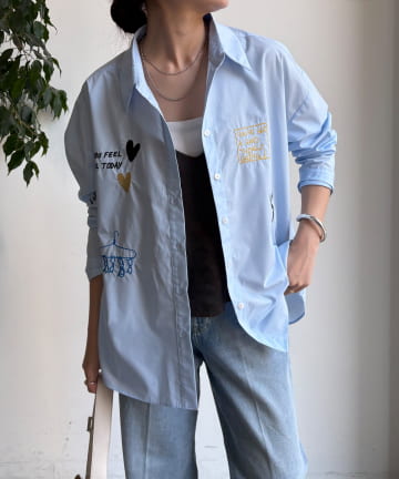 DOUDOU(ドゥドゥ) 【WEB限定】レタリング刺繍×プリントシャツ