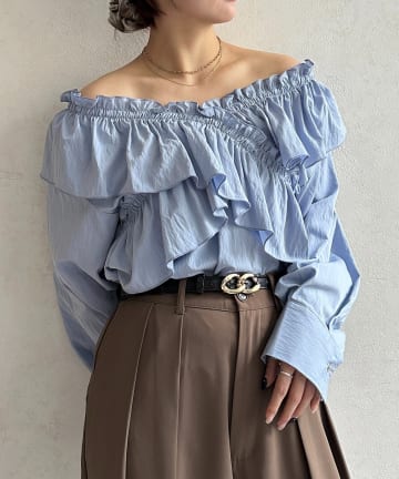 Thevon.(ゼヴォン) クロスフリルブラウス