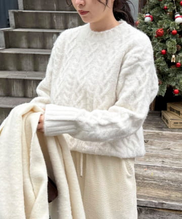 FREDY & GLOSTER(フレディ アンド グロスター) ふわふわ柄編みニットプルオーバー