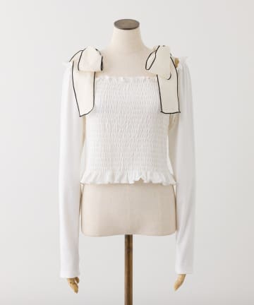 one after another NICE CLAUP(ワンアフターアナザー ナイスクラップ) 肩リボンシャーリングトップス