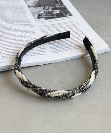 3COINS(スリーコインズ) ツイードツイストカチューシャ