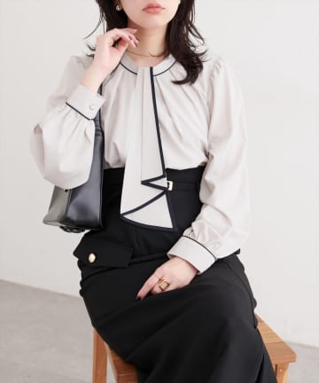 natural couture(ナチュラルクチュール) 配色ボウタイ２WAYブラウス