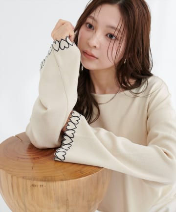 natural couture(ナチュラルクチュール) お袖ハートショート丈ニットプルオーバー