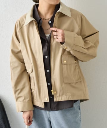 Jena　espace merveilleux(ジェナ　エスパスメルヴェイユ) 襟切替バックタックJK