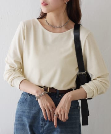 COLONY 2139(コロニー トゥーワンスリーナイン) 起毛フラッフィー前後2WAYネックプルオーバー